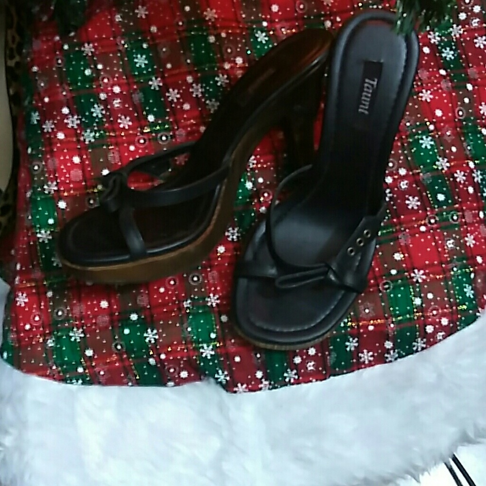 Real wood sandal