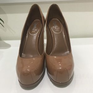 Ysl Dark nude Tribtoo rounded toe heel