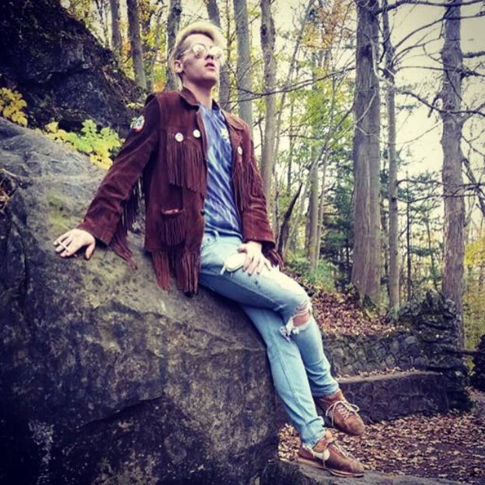 Meet your Posher, Hell