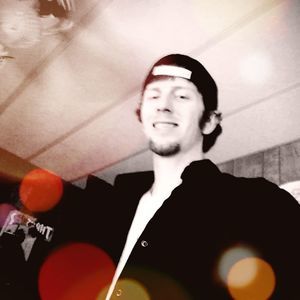 Meet your Posher, Cameron