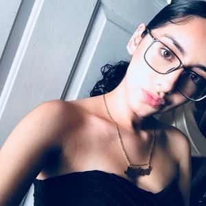 Meet your Posher, Jenny