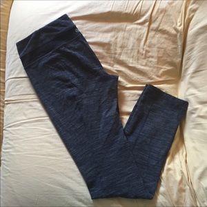 Lululemon wonder under