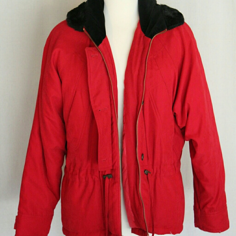 GALLERY RED SKI JACKET OR PARKA WITH HOOD