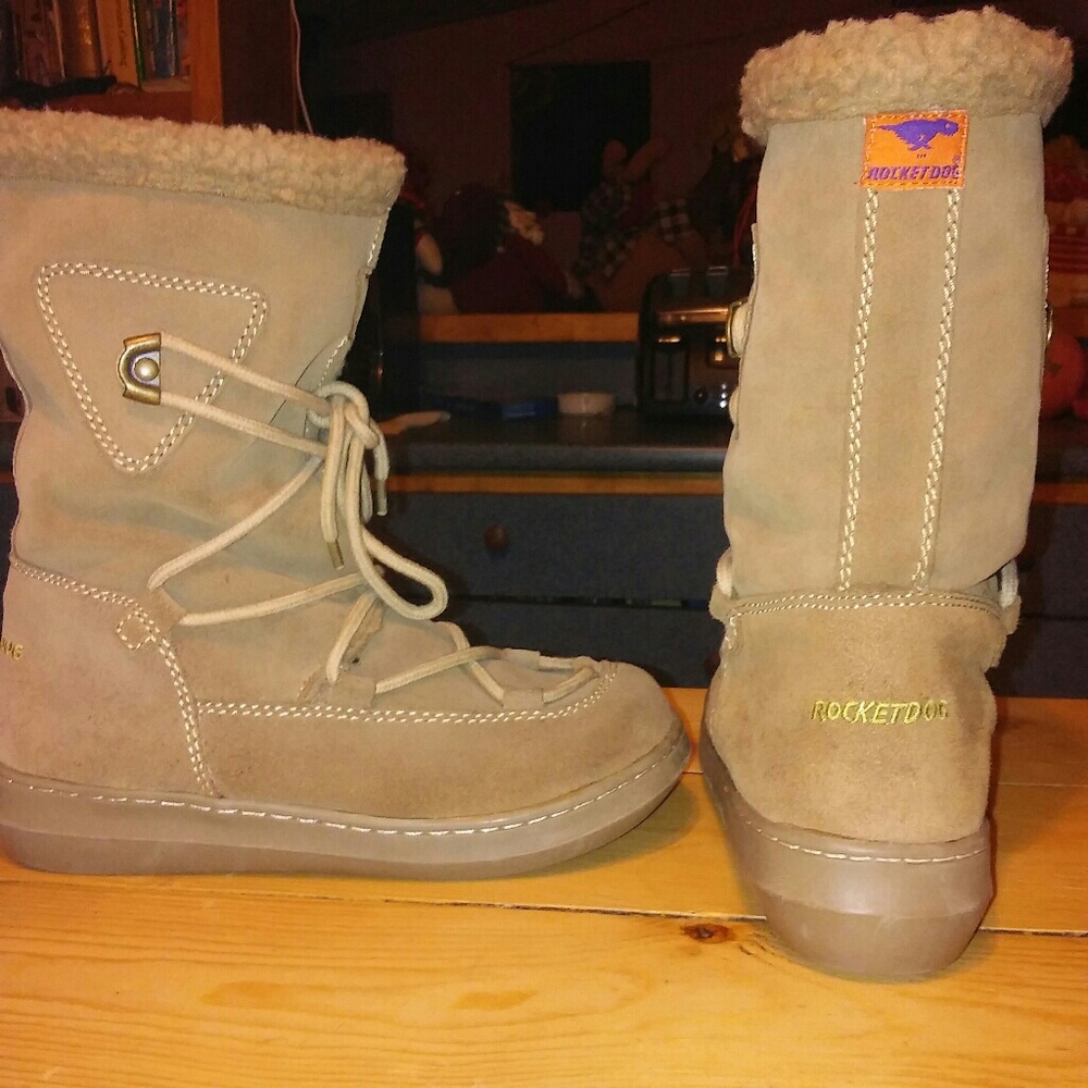 Winter boots
