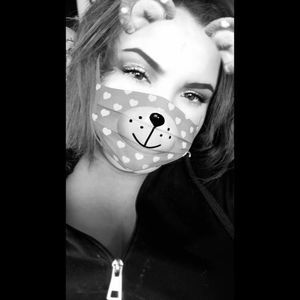 Meet your Posher, Bella