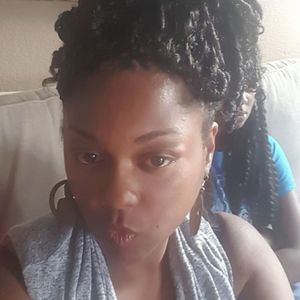 Meet your Posher, Tracina