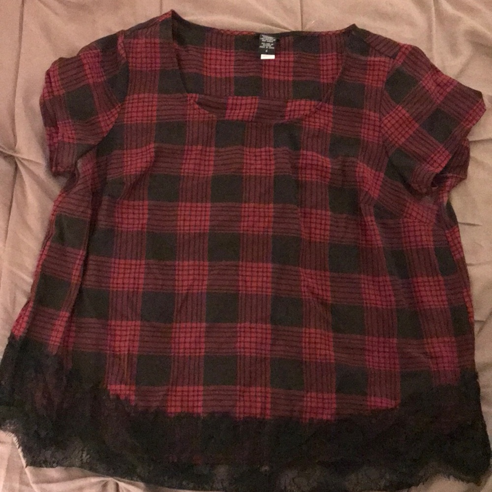 Plus size red & black blouse with lace trim