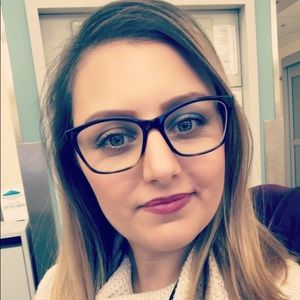 Meet your Posher, April