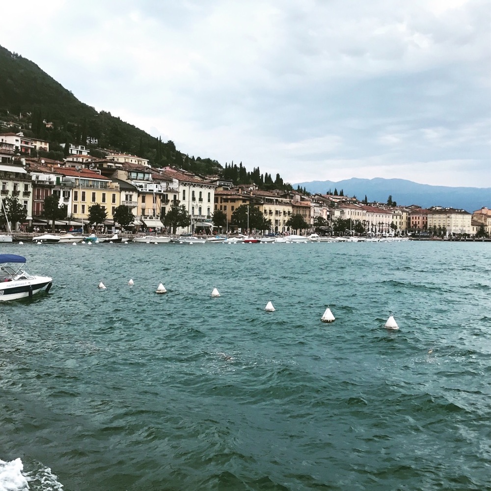 Meet your Posher, Rasha