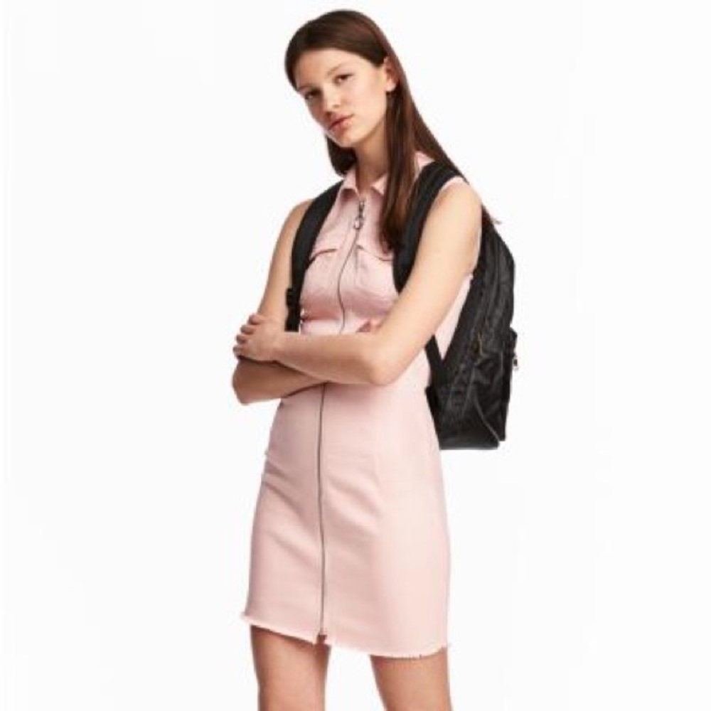 ISO this H&M fitted twill dress HELP ME!