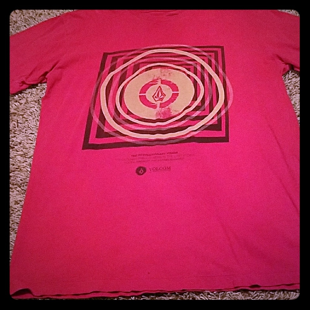VOLCOM t-shirt