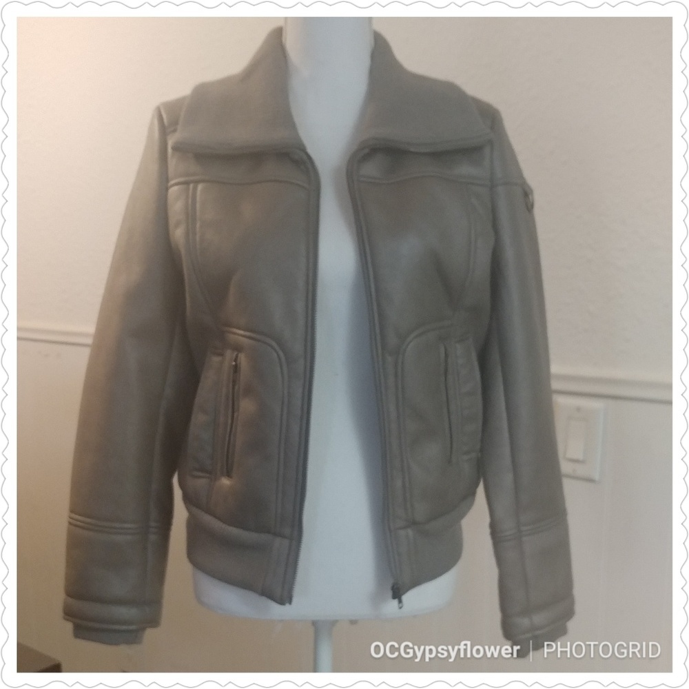 NWT Woman's Faux Fur Jacket Sz L