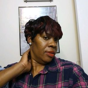 Meet your Posher, Linda
