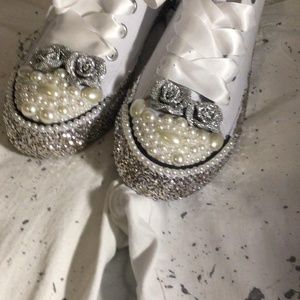 Meet your Posher, Ebony