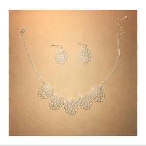 Beautiful Brand New Set