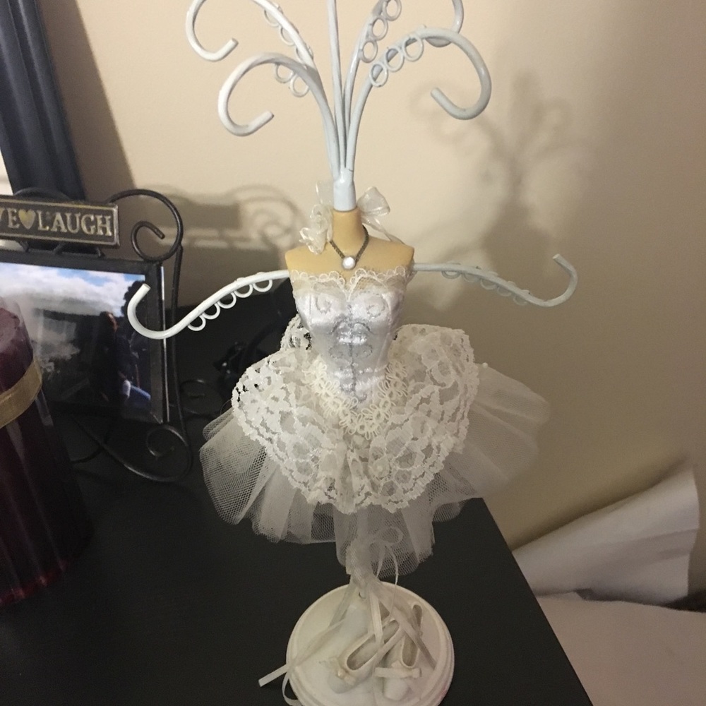 Jewelry stand
