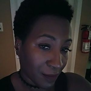 Meet your Posher, Collette