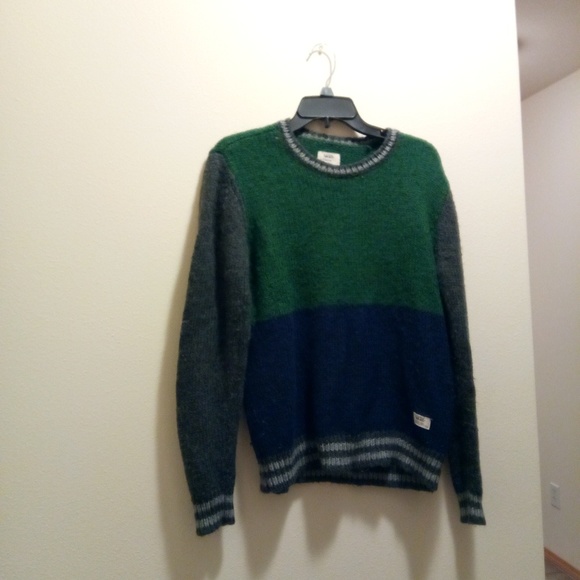 green vans sweater