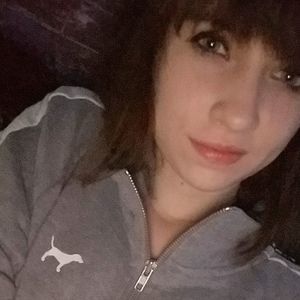 Meet your Posher, Cassandra