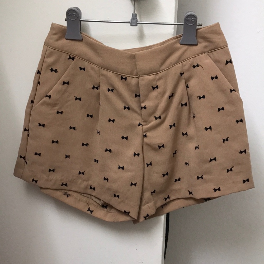 Lauren Conrad beige shorts