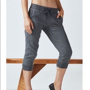 Fabletics Hamilton Capri- charcoal heather