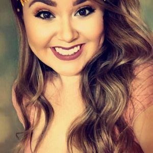 Meet your Posher, Selina