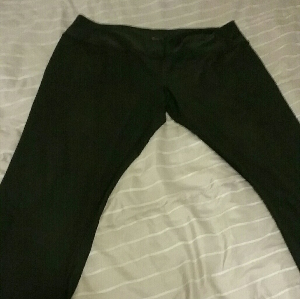 Plus size yoga pants