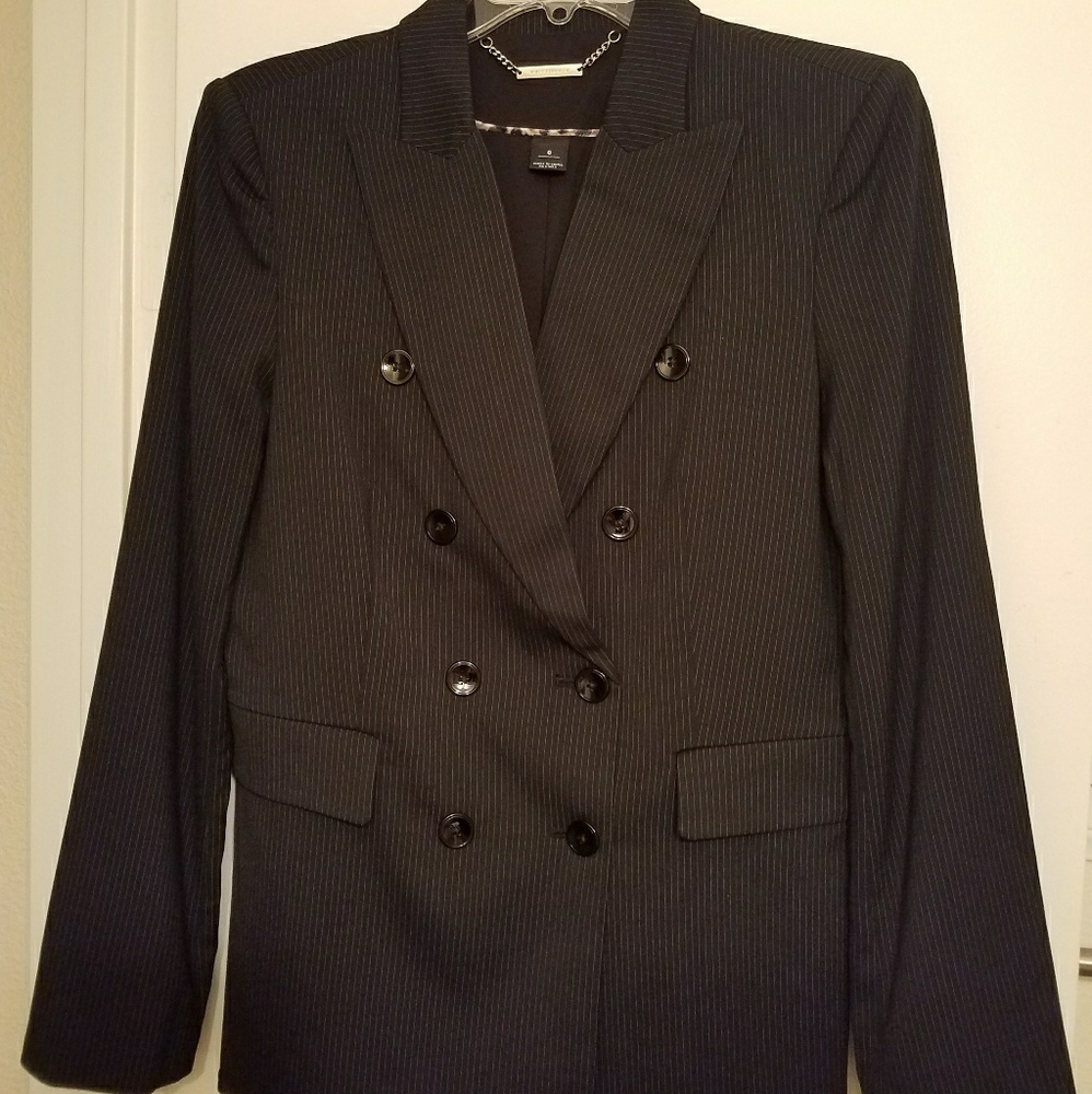 Jacket - Picture 1 of 4