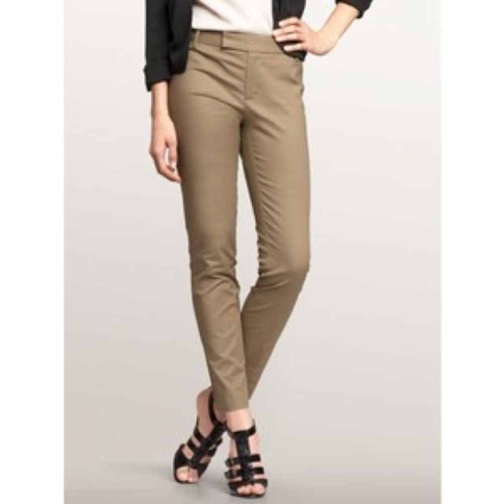 GAP Slim Crop Khaki Pants