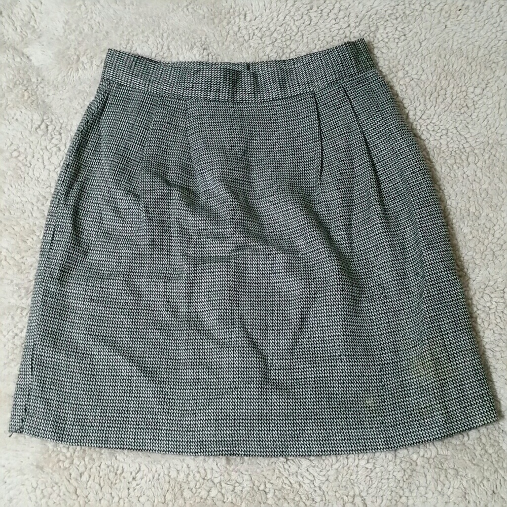 Black/White Houndstooth Checkered Skirt Size 4P