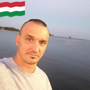 Meet your Posher, Menkó