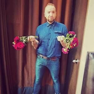 Meet your Posher, Ian