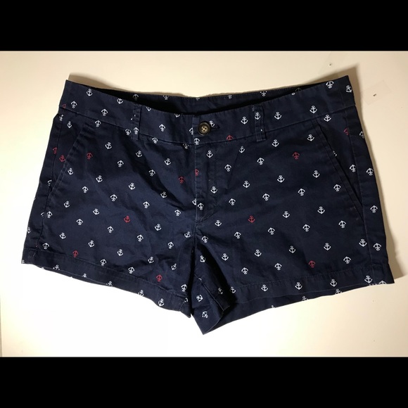 Pants - Cute dark navy shorts with anchor print