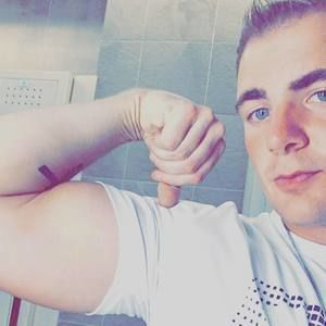 Meet your Posher, Aaron