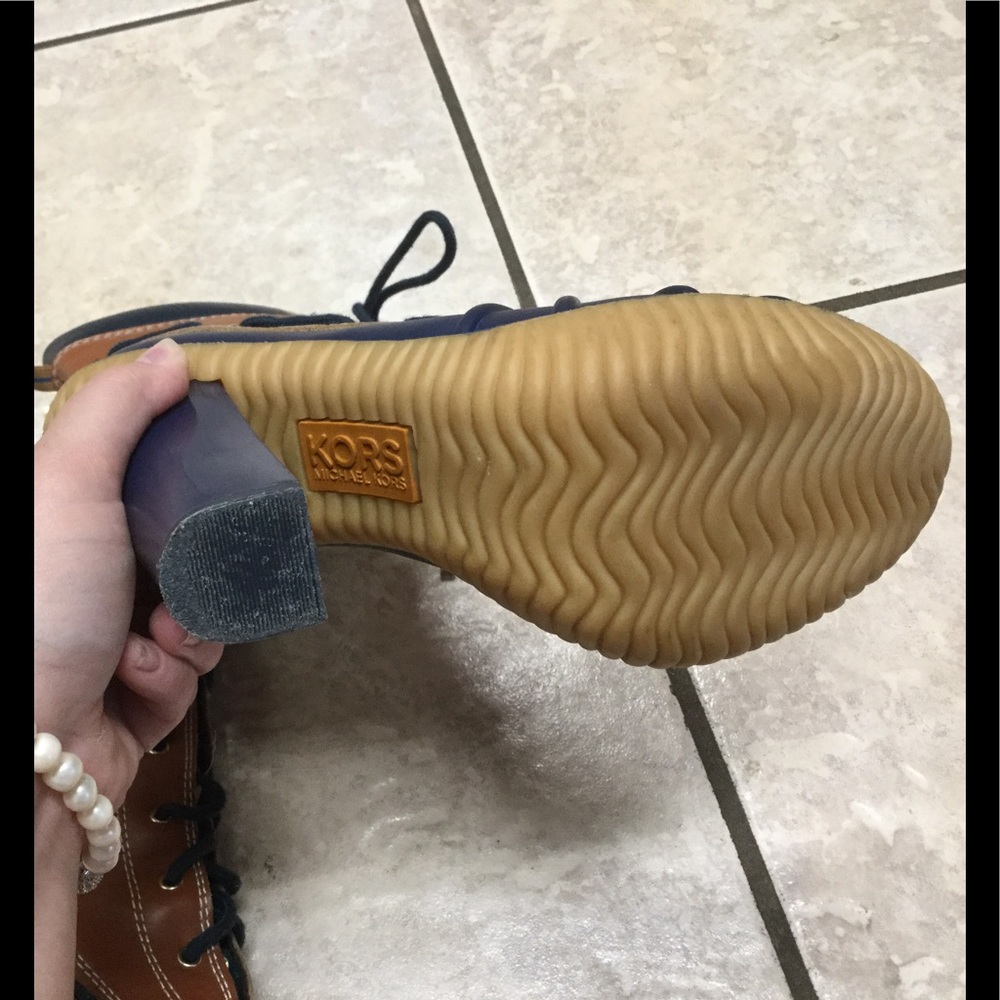 SOLD ON EBAY* Michael Kors Heeled Duck Boot - Picture 4 of 8