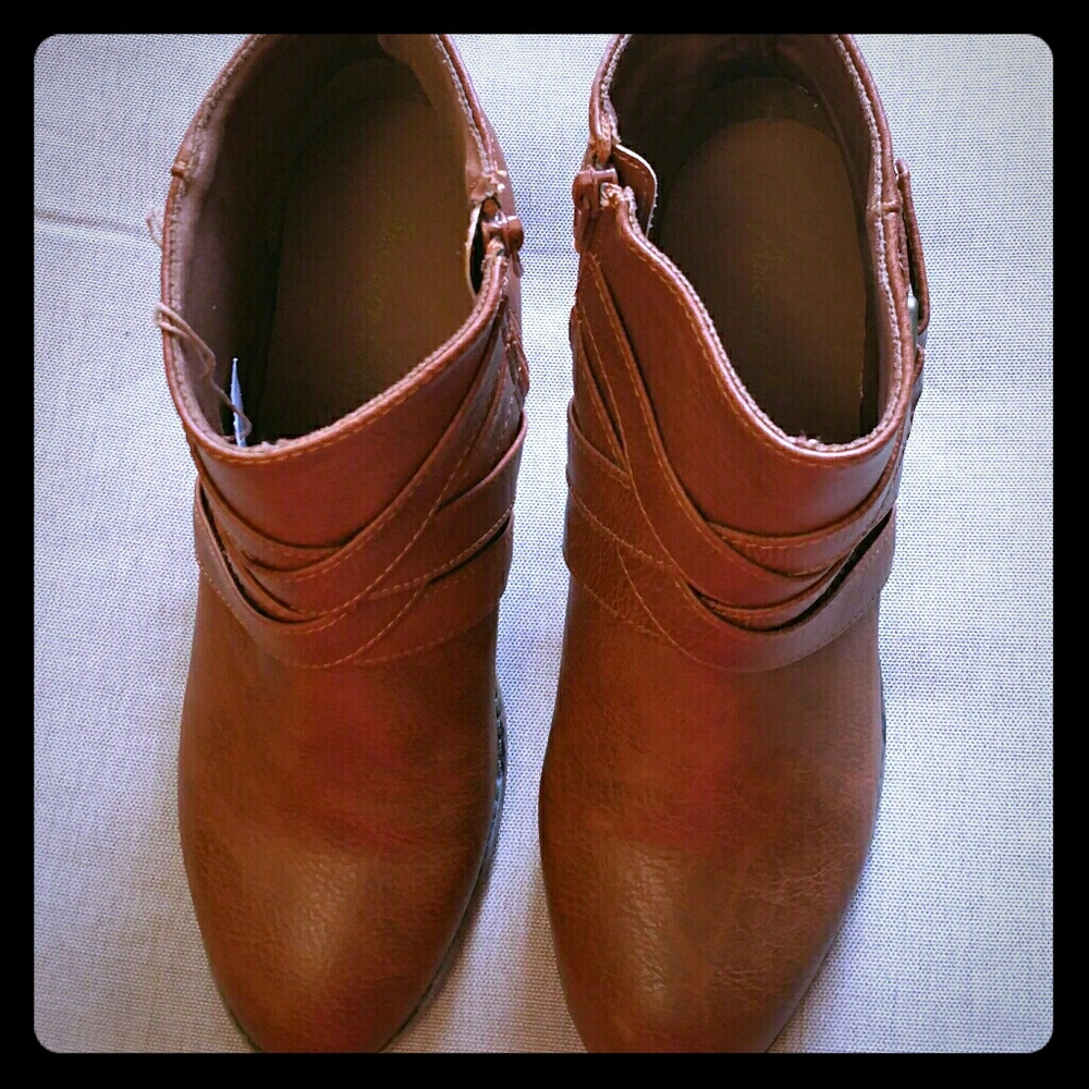 Brown booties size 10 NWT