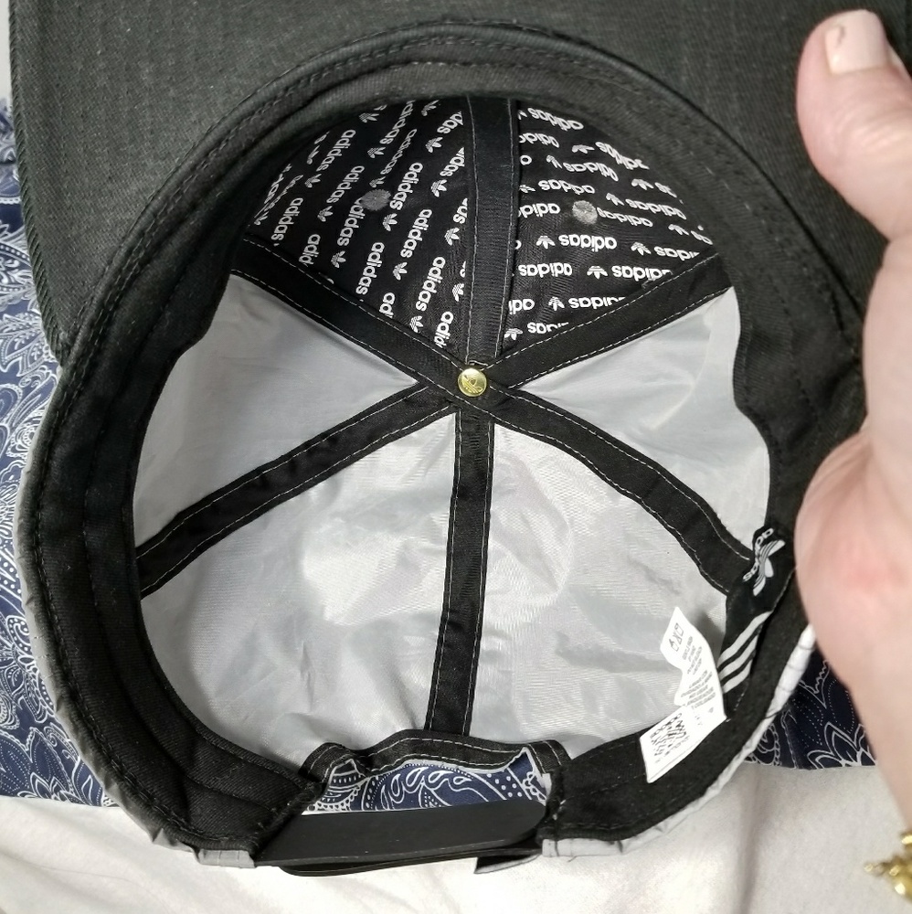 ADIDAS ⚘HP⚘Shimmering Silver Reflective Ball - Picture 6 of 8