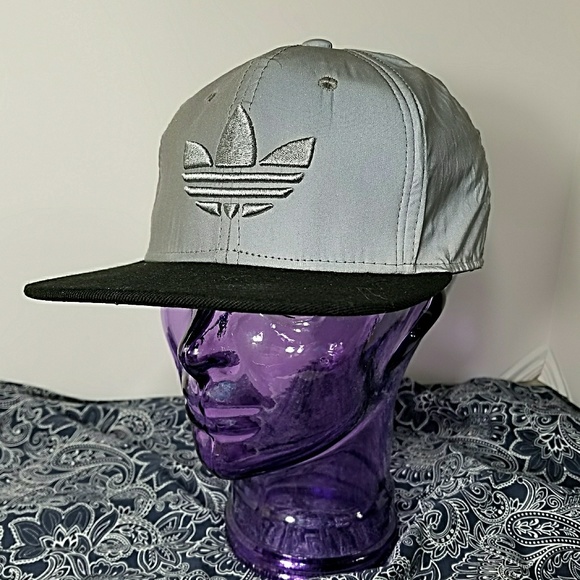 ADIDAS ⚘HP⚘Shimmering Silver Reflective Ball - Picture 2 of 8