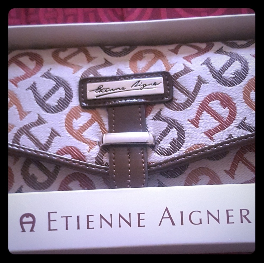 Etienne Aigner Wallet