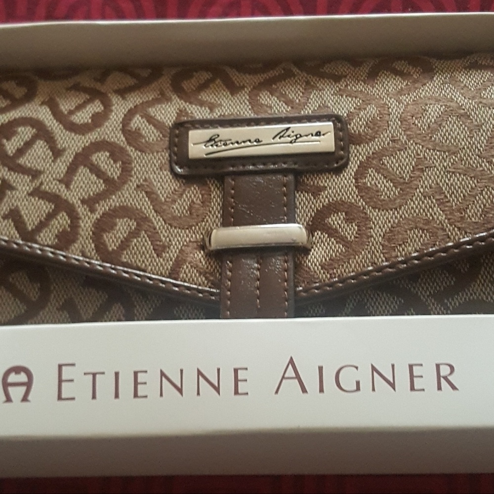 Etienne Aigner Wallet