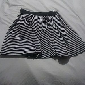 💲REDUCED PRICE💲Romeo &  Juliet skirt