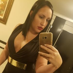 Meet your Posher, Rosaly