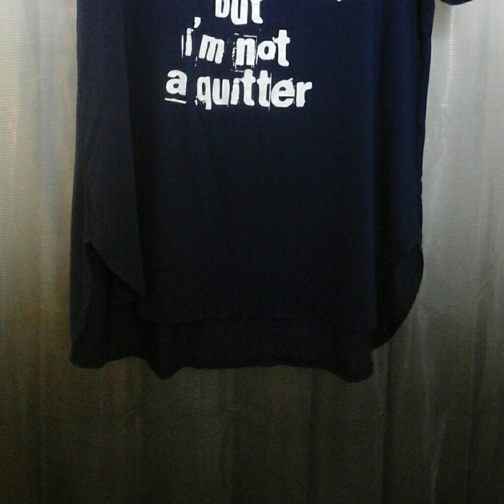 NWT WOMAN'S SCOOPNECK HI-LO GRAPHIC TEE - Picture 2 of 2