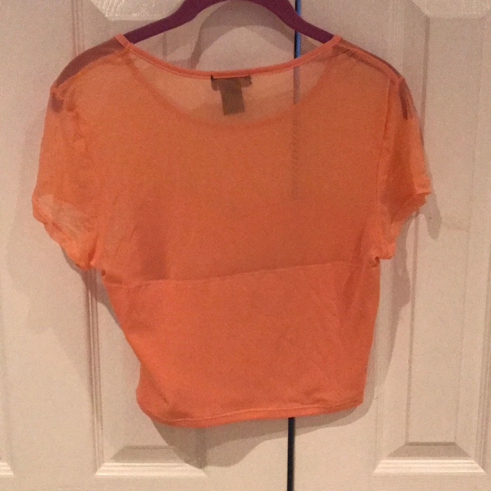 ♥️ Pink Crop Top - Picture 2 of 5