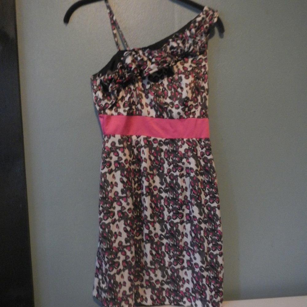 One shoulder leopard print dress