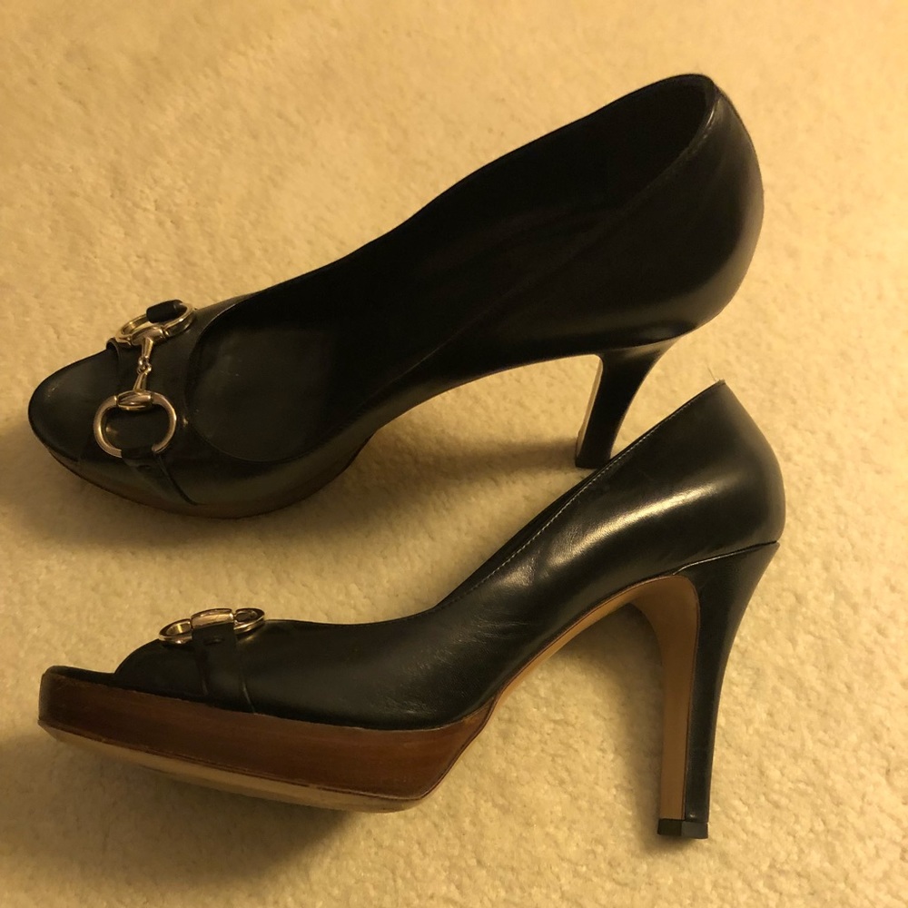 Amazing Vintage Gucci platform pumps size 11