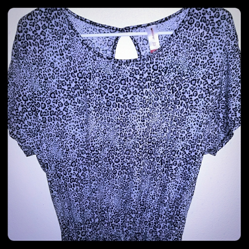 Silky type animal print blouse