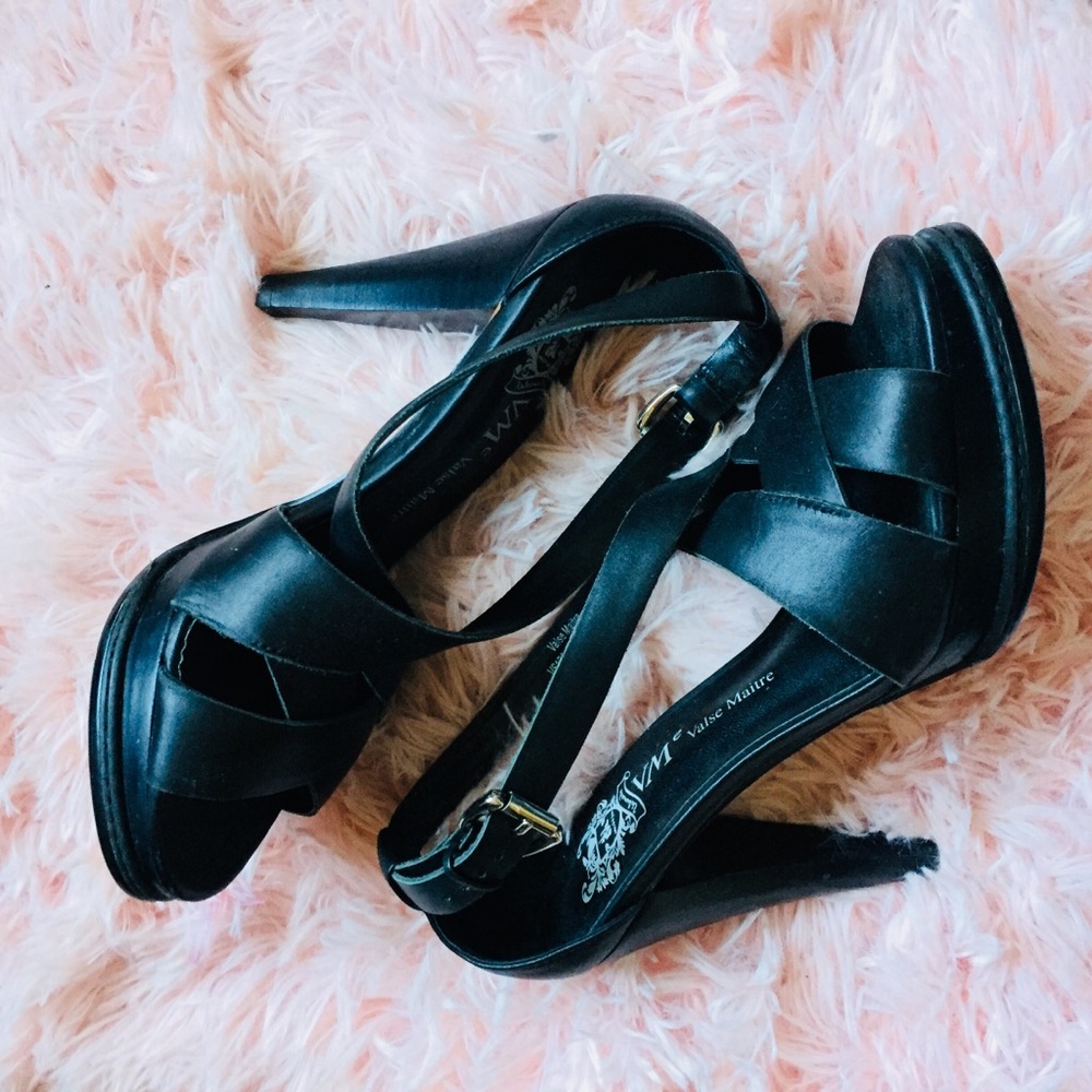 Designer heels size7.5
