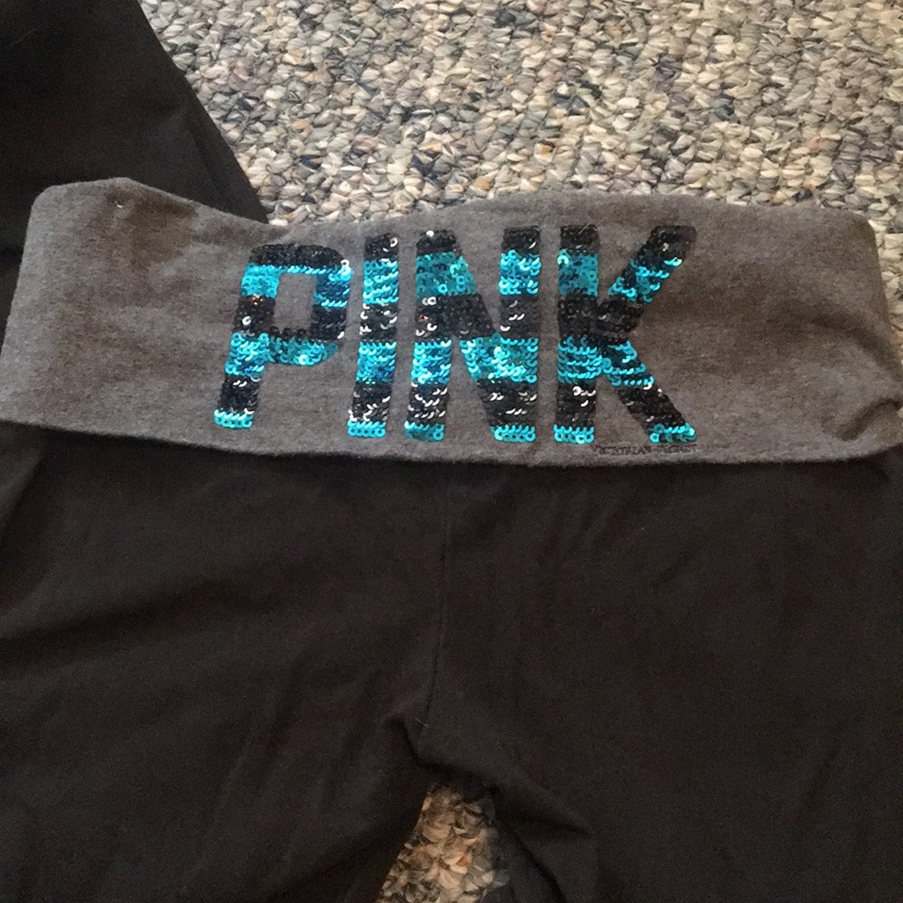 VS yoga pants