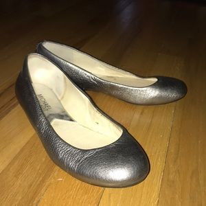 Michael Michael Kors women’s Ballet flats